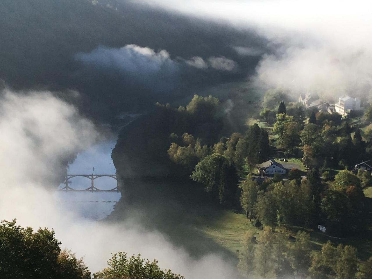 La Petite Passerelle à Mouzaive Vresse-sur-Semois Esterno foto